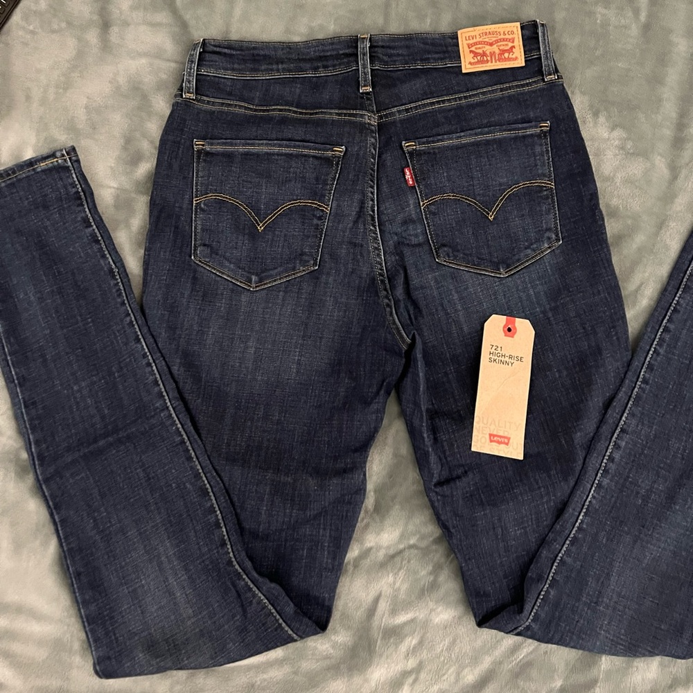 Levi’s 721 High-Rise Skinny Jeans